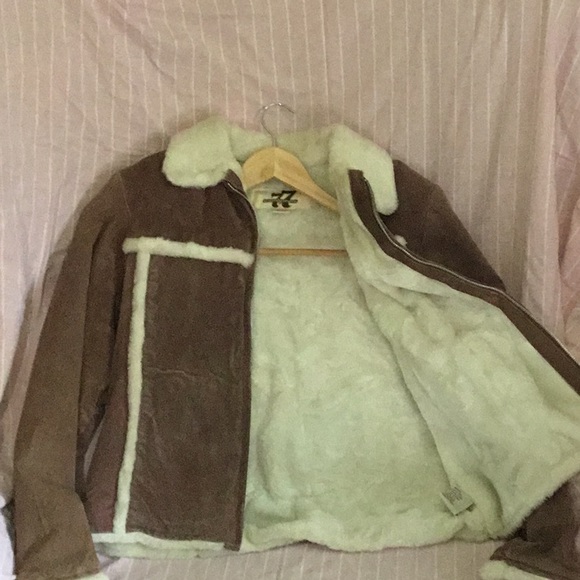 Coat - Picture 2 of 3